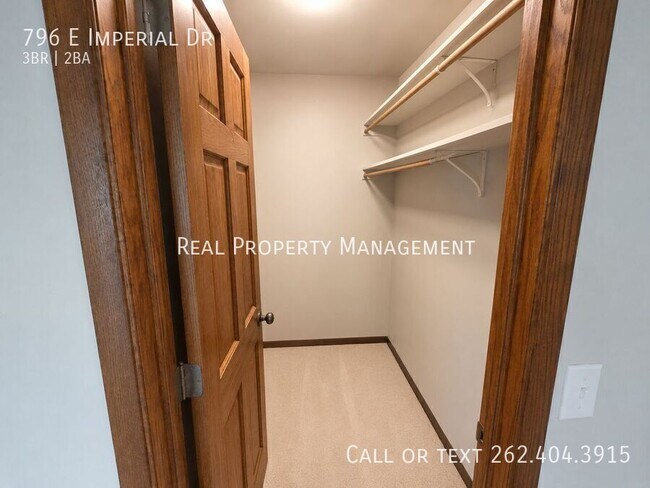 Building Photo - 796 E Imperial Dr