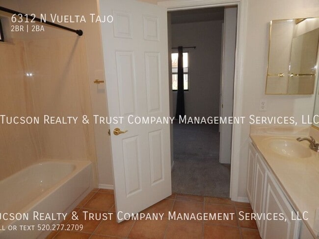 Building Photo - 6312 N Vuelta Tajo