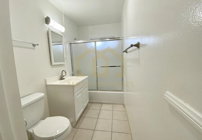 Building Photo - 3502 Hearst Dr