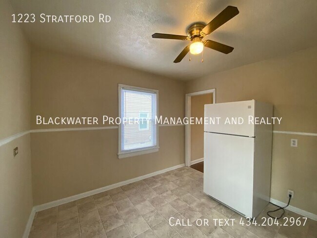Building Photo - 1223 Stratford Rd