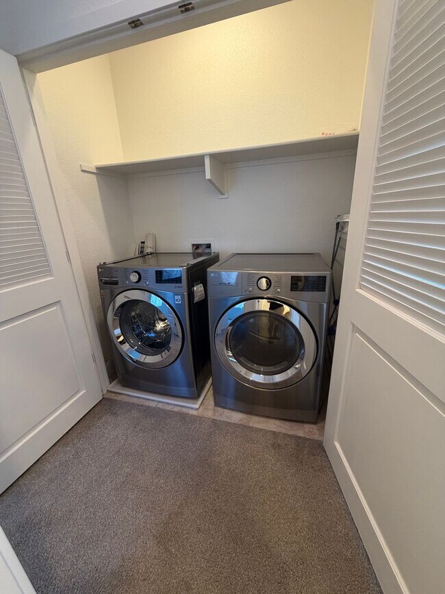 Building Photo - 3 bedroom | 2.5 bathroom | McKinley Village Single Family Home