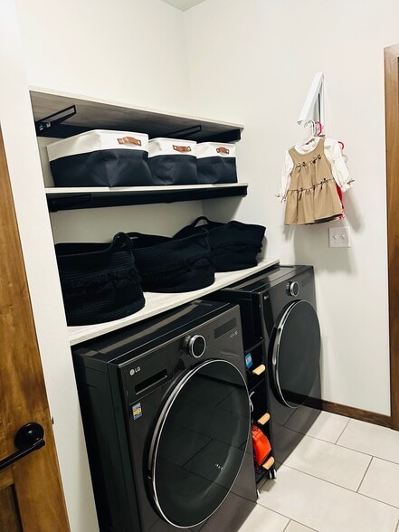 Building Photo - 5513 S Dubuque Ave