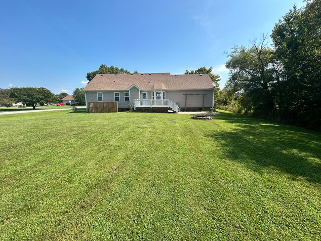 Building Photo - 100 W Heron Ct