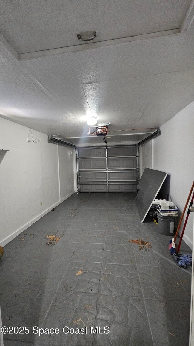 Building Photo - 1307 Park Manor Dr