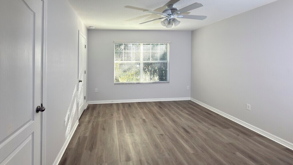 Building Photo - 4046 Mountain Chestnut Way