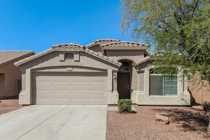 Primary Photo - 11402 W Davis Ln