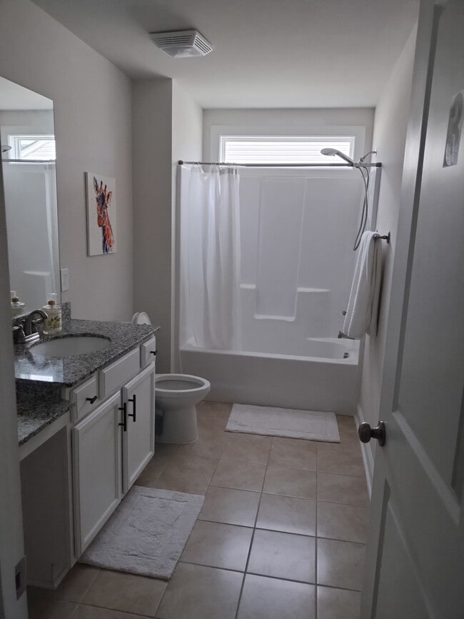 Building Photo - 437 Marietta Ln