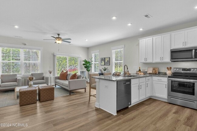 Building Photo - 5039 McGarvey Ct