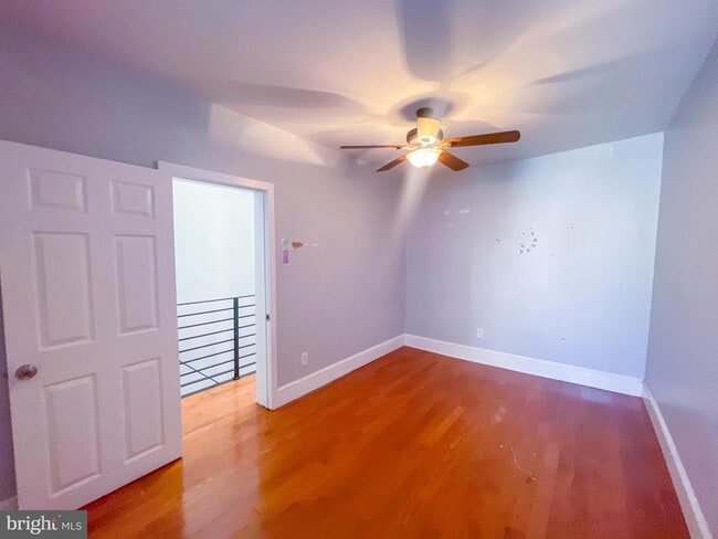 Building Photo - 2113 Mountain St