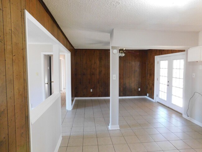 Building Photo - 7310 Susie Ln