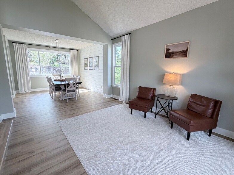 Building Photo - 5381 S Dunkirk Way