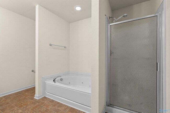 Building Photo - 313 Mertle Dr