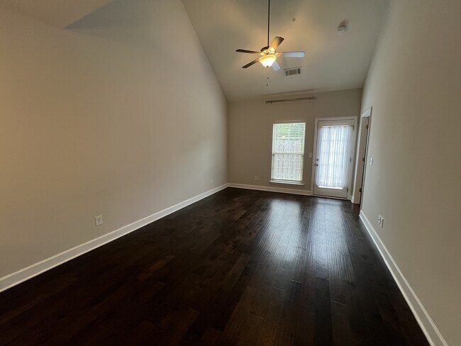 Building Photo - 9052 Brixworth Ct