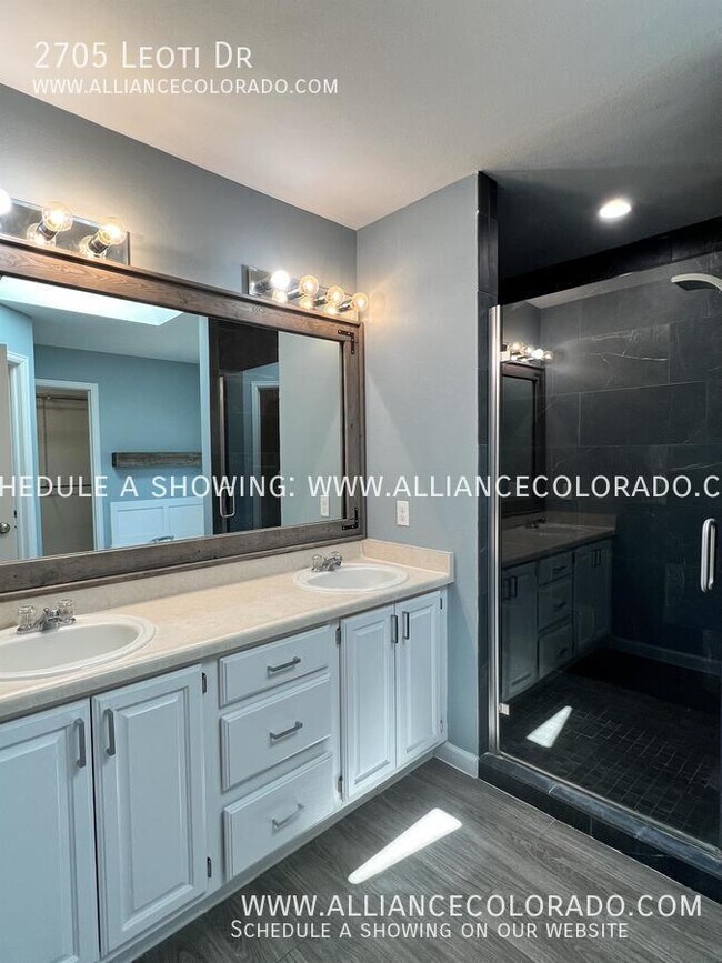 Building Photo - 2705 Leoti Dr