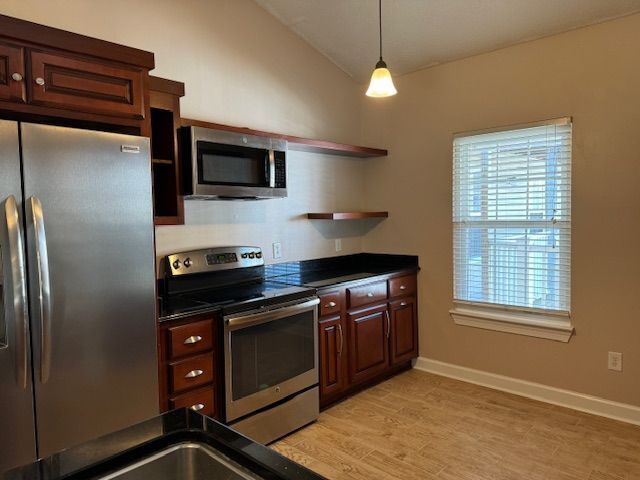 Building Photo - 2123 Retreat Ct