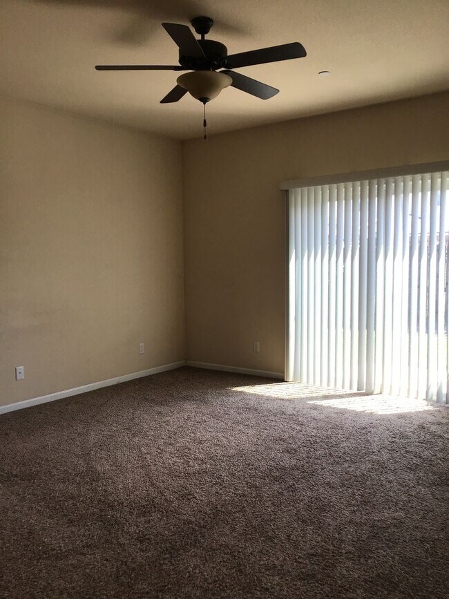 Building Photo - Beautiful Home - $200.00 of first month's rent