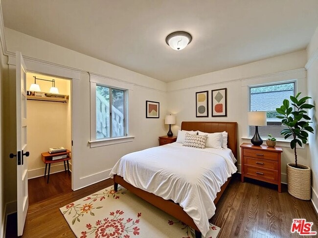 Building Photo - 1110 Echo Park Ave