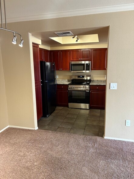 Building Photo - 7575 E Indian Bend Rd