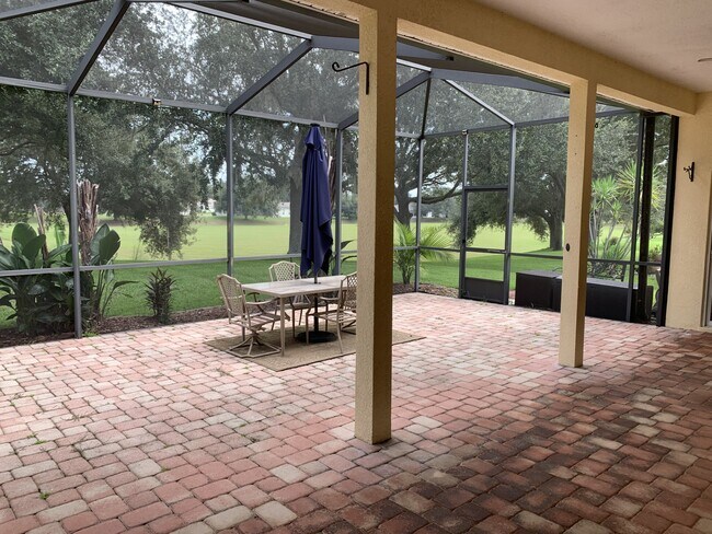 Building Photo - 3741 Woodleaf Ct