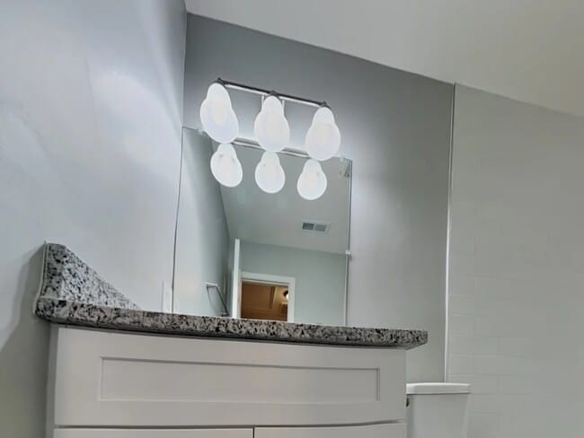 Building Photo - 302 Graham Meadow Dr