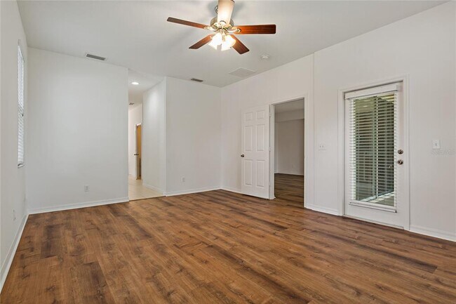 Building Photo - 12814 Cattail Shore Ln
