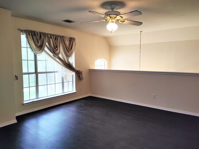 Building Photo - House for lease in Austin.