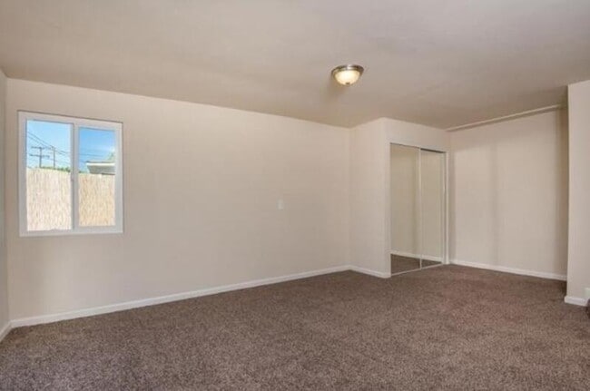 Building Photo - 834 Olive Ave