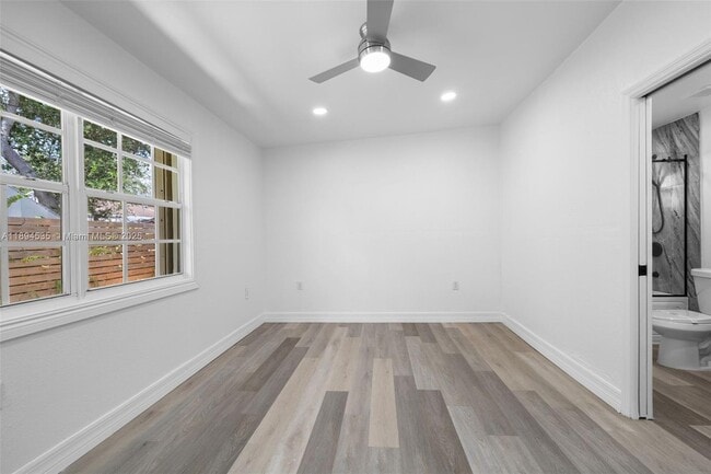 Building Photo - 6381 SW 39th St