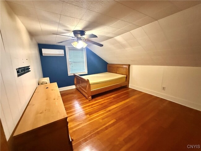 Building Photo - 222-220 E Seneca Turnpike