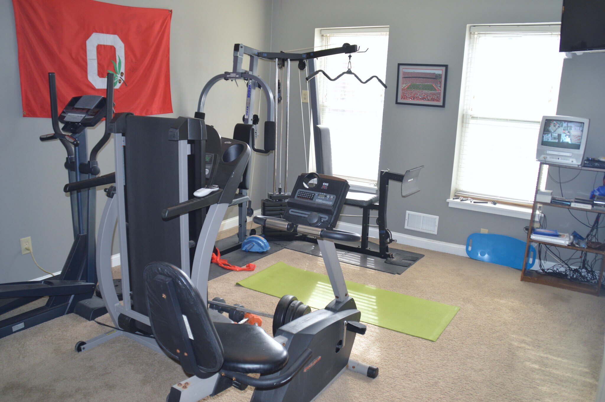 Building Photo - 32 Wilson Ave