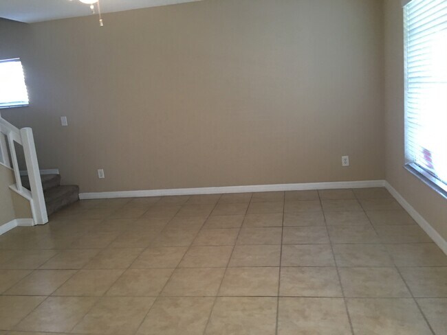 Building Photo - MUST SEE!! Huge 4 Bedroom / 2 Bath Single Family Home For Rent - SECTION EIGHT ACCEPTED