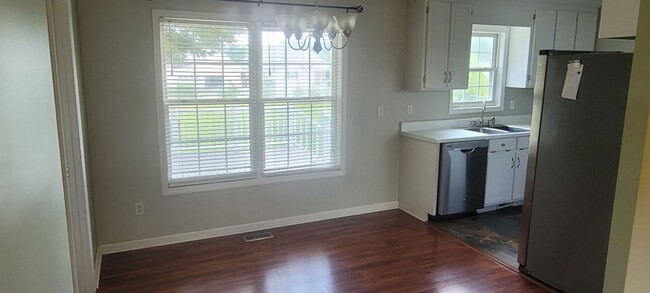 Building Photo - 3 BR - 2 BA Ranch in Garner