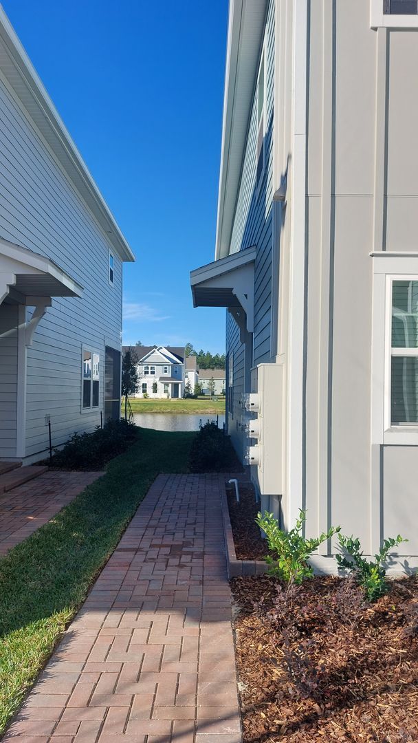 Building Photo - Townhome in Shearwater