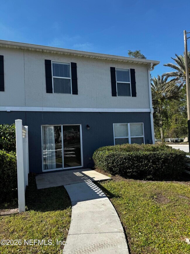 Building Photo - 1052 N Black Cherry Dr