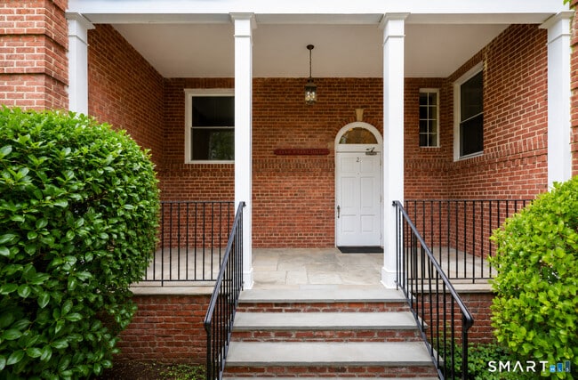 Building Photo - 70 Strawberry Hill Ave