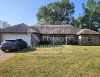Building Photo - 2235 Millwood Dr