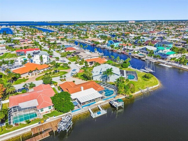 Building Photo - 5050 Porpoise Pl