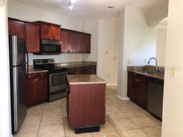 Building Photo - 220 Villa Di Este Terrace