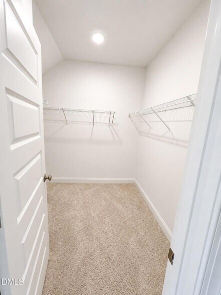 Building Photo - 602 Market Grove Dr