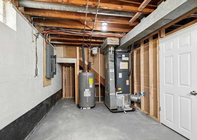 Building Photo - 5522 Lanham Way
