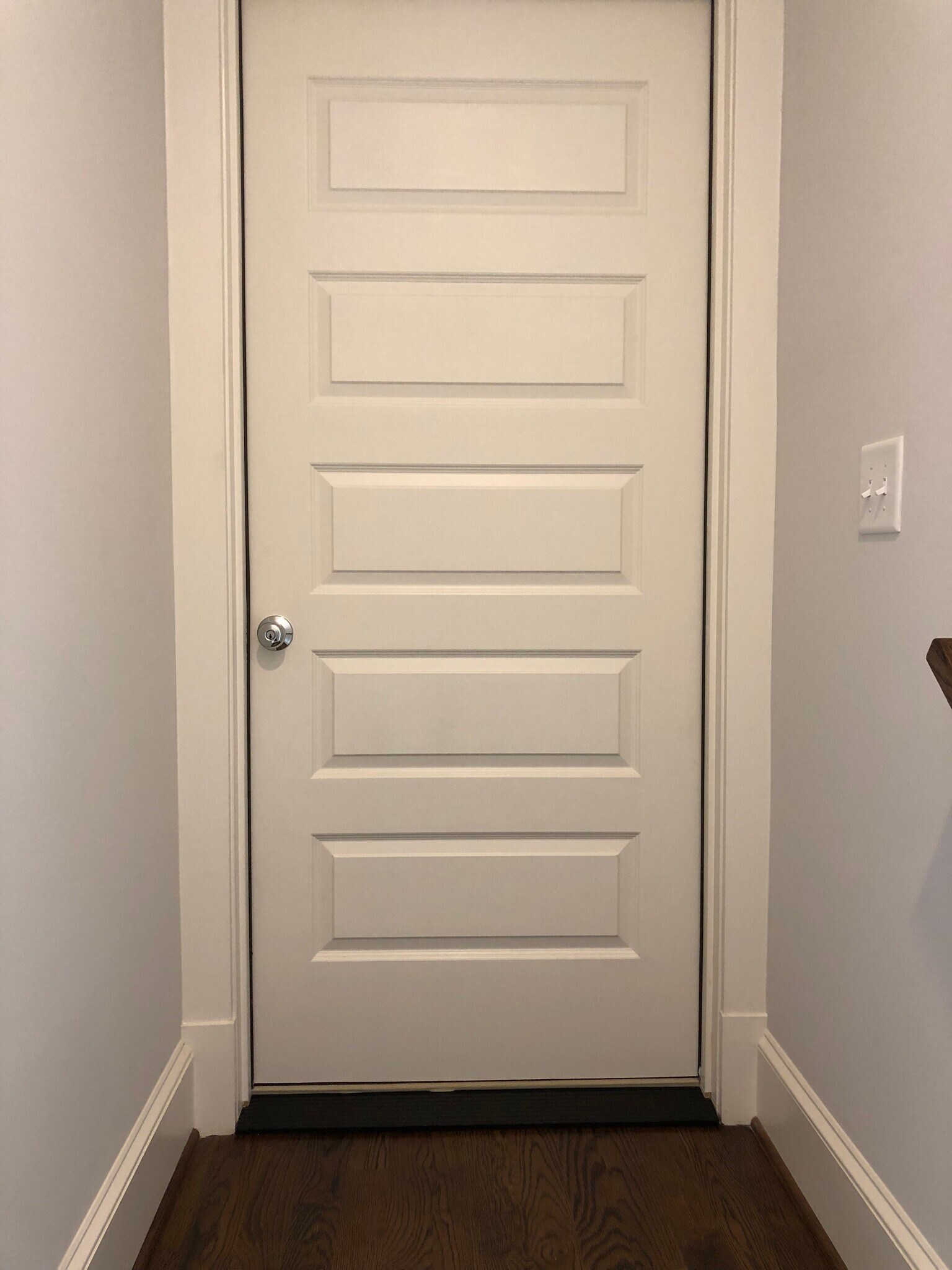 Building Photo - 2121 Roslyn Ave