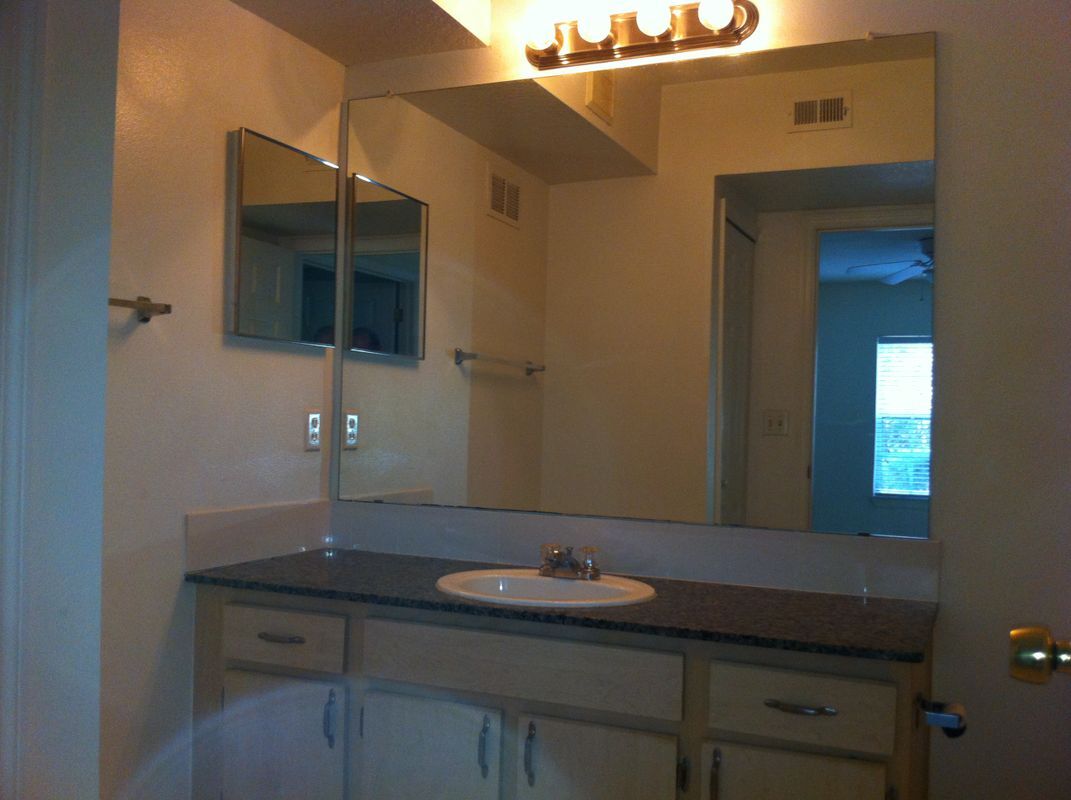 Building Photo - 738 Crest Pines Dr
