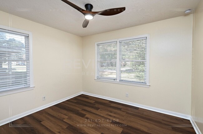 Building Photo - Newly Renovated 3 Bed 1.5 Bath Home in Mobile