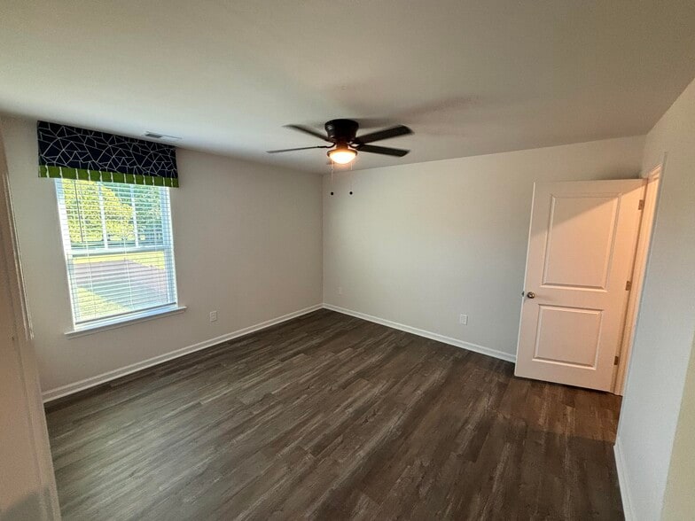 Guest Bedroom 2 - 2754 Sherrills Stream Dr