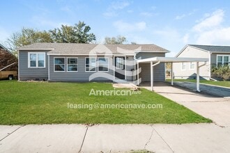 Building Photo - 504 N Dogwood St