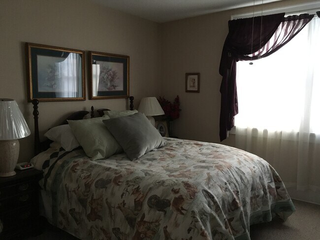 Building Photo - 4104 N College Ave