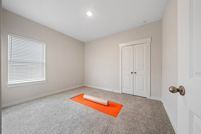 Building Photo - 4237 Red Cedar Ring Ln