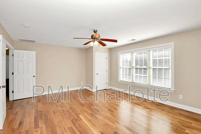 Building Photo - 14308 Harvington Dr