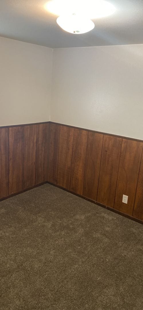 Building Photo - 1406 Saiz Ln