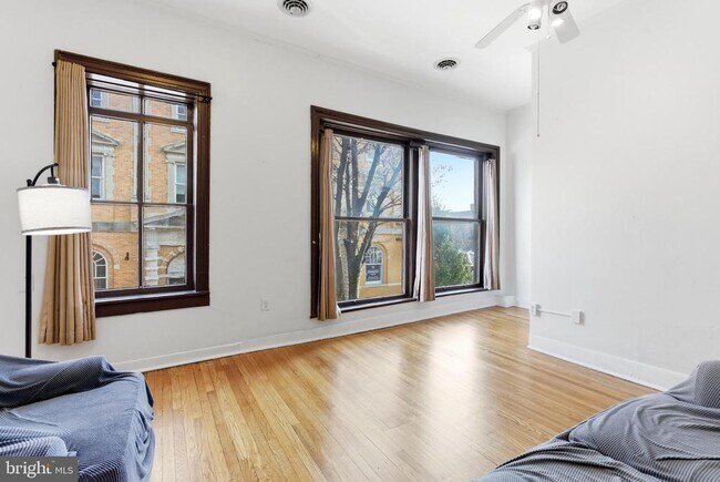 Primary Photo - 105 N Loudoun St